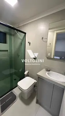 Uma casa de banho em 02 APARTAMENTO TÉRREO BEIRA MAR - Apto 02