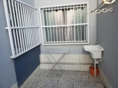 A planta de Apto 1 quarto, Centro de Bombinhas, 130 metros da praia.