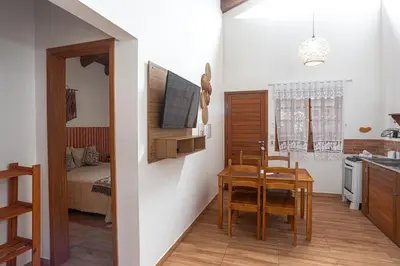 A cozinha ou kitchenette de Refúgio a 5min da Praia-2 vagas, Pet OK & Churras