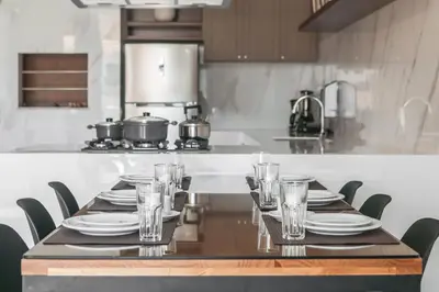A cozinha ou kitchenette de Casa Requinte Premium, 4 suítes com Piscina Privativa, Balneário Camboriú
