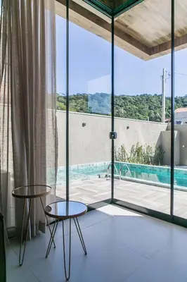 A piscina em ou perto de Casa Requinte Premium, 4 suítes com Piscina Privativa, Balneário Camboriú
