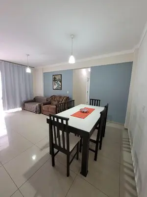 Uma área de estar em Yasmin