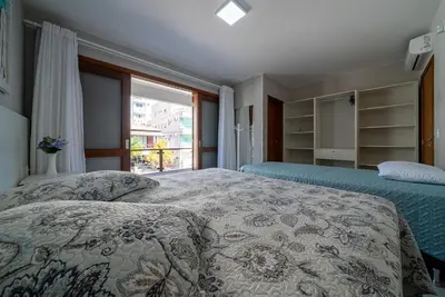 A planta de 192 - Casa luxo com 5 suítes e piscina aquecida