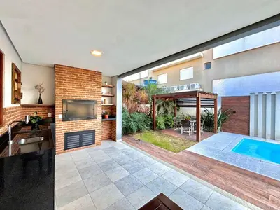A planta de 192 - Casa luxo com 5 suítes e piscina aquecida