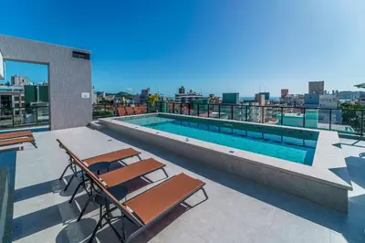 A piscina em ou perto de Adra 205 - Apartamento com 3 quartos - Centro de Bombinhas