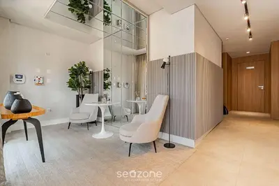 A planta de Apto moderno c/ vista mar a 75m da praia LLR802
