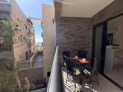 Uma varanda ou terraço em 129 Apartamento 5 pessoas no Waldgarten Bombinhas