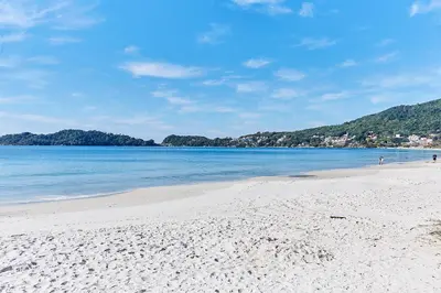A planta de 509 Apto 3 quartos sobre Avenida com vista para o mar em Bombinhas Centro