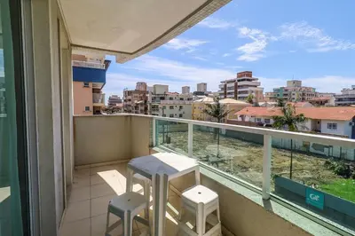 Uma varanda ou terraço em 377 - Belissimo apartamento na praia de Bombas