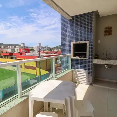 377 - Belissimo apartamento na praia de Bombas