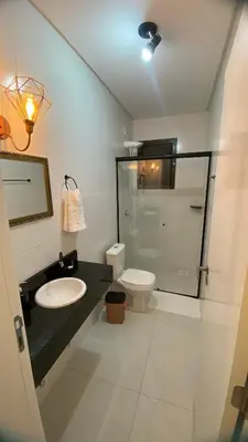 Uma casa de banho em Gênova 204 Palmas