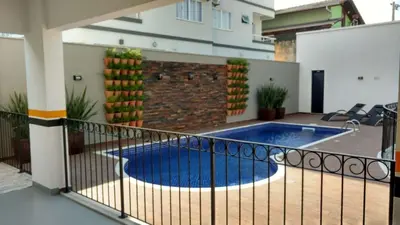 A piscina em ou perto de VAR-101A Dpto amplio en condomínio cerrado con piscina