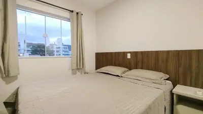 Uma cama ou camas num quarto em VAR-205B Departamento amplio en condomínio cerrado con piscina