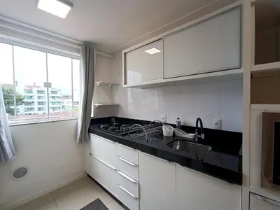 A cozinha ou kitchenette de VAR-205B Departamento amplio en condomínio cerrado con piscina