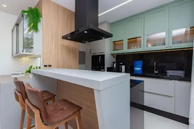 A planta de Punta Blu 102-1 – Apartamento de alto padrão em Condomínio Exclusivo, Quadra poliesportiva - Piscina - Portaria 24h.