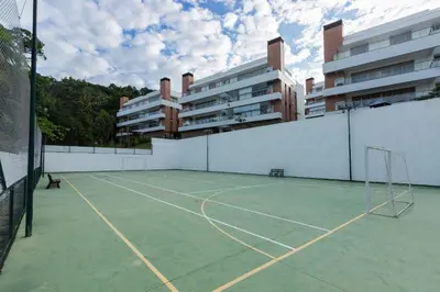 A planta de Punta Blu 102-1 – Apartamento de alto padrão em Condomínio Exclusivo, Quadra poliesportiva - Piscina - Portaria 24h.