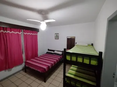 Uma cama ou camas num quarto em Sunny Bombas Paradiso 304