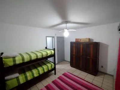 Uma cama ou camas num quarto em Sunny Bombas Paradiso 304