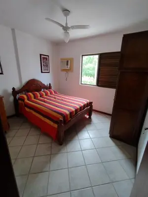 Uma cama ou camas num quarto em Sunny Bombas Larisa 104