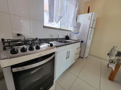 A cozinha ou kitchenette de 202-Apartamento em Bombas 180mtrs do mar