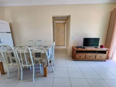 A cozinha ou kitchenette de 202-Apartamento em Bombas 180mtrs do mar