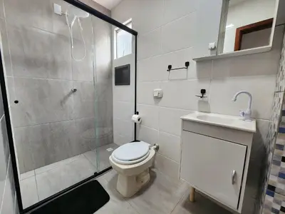 Uma casa de banho em Loft na av. Meia Praia, Itapema