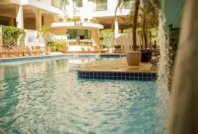 A piscina em ou perto de Summer Beach Bombinhas SC