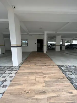 A planta de Apto com Piscina, Estacionamento e Churrasqueira em Bombas - 2 dorms 6 pessoas - 300 metros do Mar