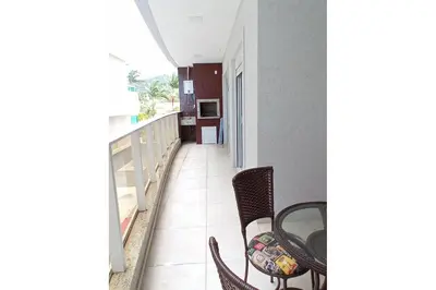 A cozinha ou kitchenette de INF 102B Lindo Dpto solo a 50m del mar de Mariscal