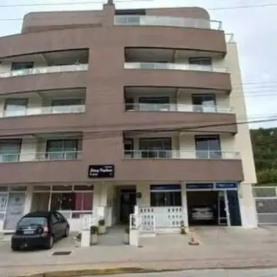 Apartamento 02 quartos Bombas
