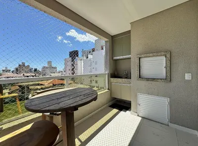 Uma varanda ou terraço em Residencial Luize 302 - Apto para 7 pessoas na Praia de Palmas a 350m do mar