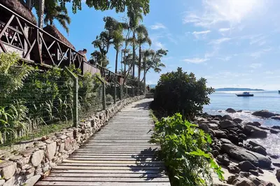 A planta de 791 - Cobertura com piscina. 200m da PRAIA. BOMBINHAS - CENTRO