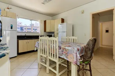 A planta de 791 - Cobertura com piscina. 200m da PRAIA. BOMBINHAS - CENTRO