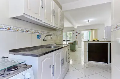 A planta de 819 Solar das Bromélias 350 M da Praia Bombinhas Centro