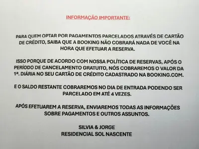 A planta de Casa espaçosa 3 dorms no Centro de Bombinhas