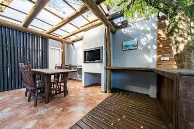 A planta de 274 - Excelente apto 02 dormitórios 200m da Praia de Canto Grande