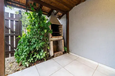 A planta de 272 - Apartamento com 02 dormitórios a 200m da Praia de Canto Grande