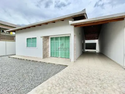 A planta de 125 - Casa Mariscal espaçosa com área gourmet.