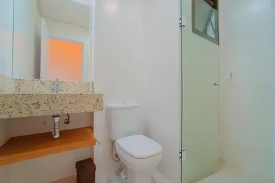 Uma casa de banho em Apartamento pertinho da Praia de Bombinhas