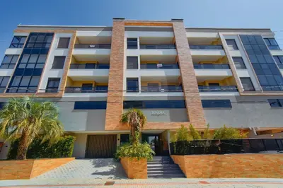 O edifício onde o apartamento está situado