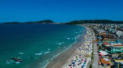 A planta de 029 - Apto moderno na Praia de Bombas ótimo custo