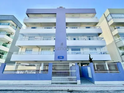 A planta de 053 - Ótima Localização - Apto com 02 dormitórios em Bombas