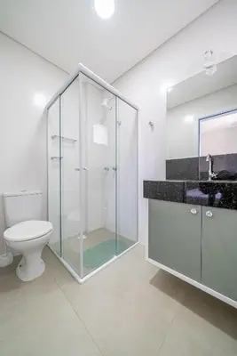 A planta de 060 - Apartamento de dois dormitórios na praia de Bombas