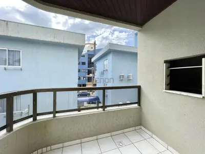 A planta de 132 - Na Avenida Principal e ótimo custo benefício