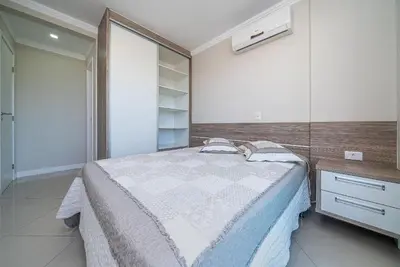 A planta de 141 - Apto com vista mar à 50m da praia