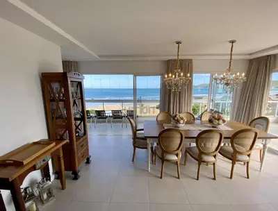 A planta de 163 - Cobertura de Luxo com vista Mar em Mariscal