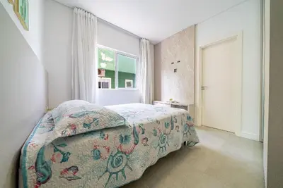 A planta de 170- Apto elegante em Canto Grande com 02 suítes