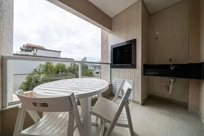 A planta de 170- Apto elegante em Canto Grande com 02 suítes