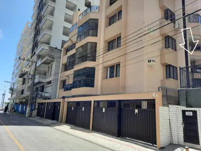O edifício onde o apartamento está situado