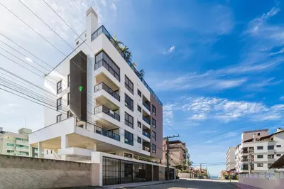 O edifício onde o apartamento está situado